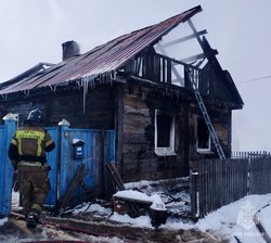 На пожаре в доме найден труп женщины