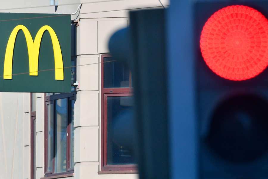 В США почти 50 человек отравились в McDonalds, один не выжил